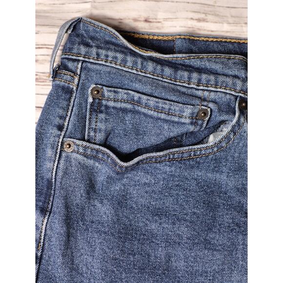 Levis Jeans Mens 36x34 Blue 505 Regular Fit Straight Leg Medium Wash Denim Pants - Picture 5 of 11